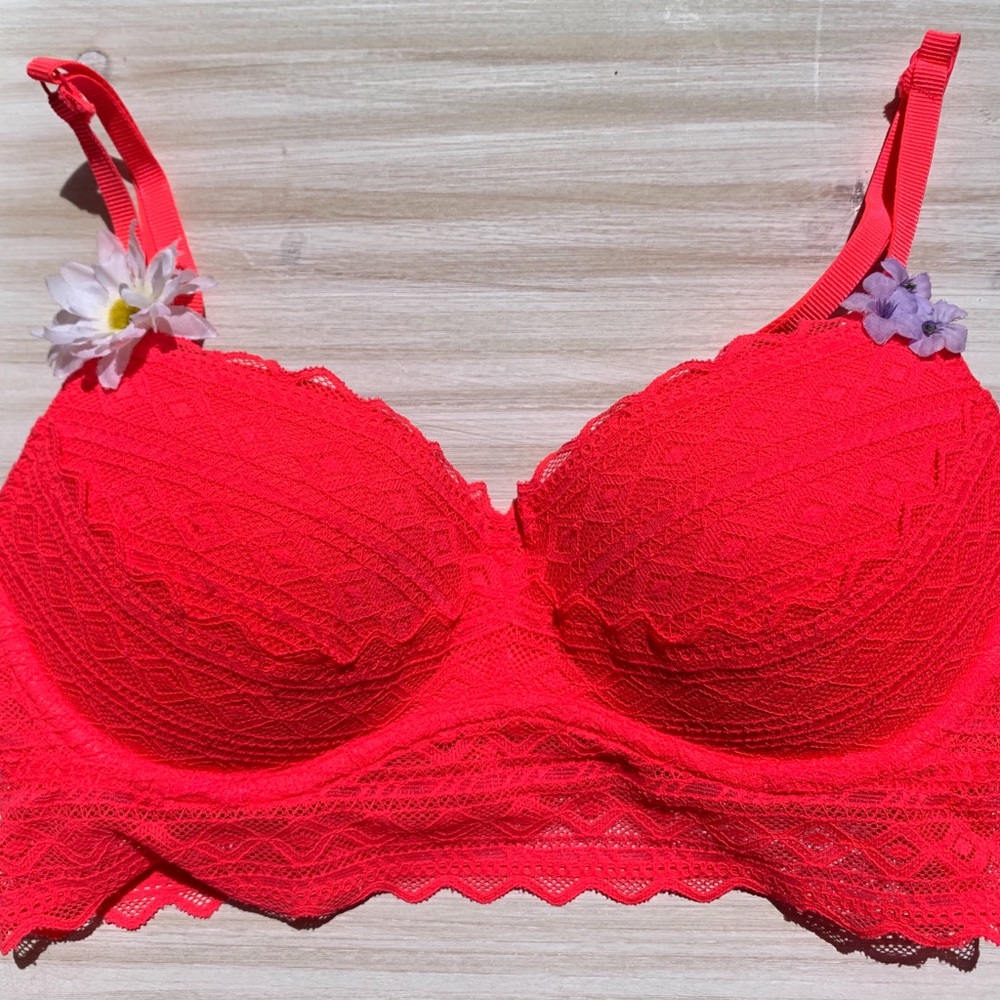 PINK Victoria’s Secret Bra (Festival Edition)